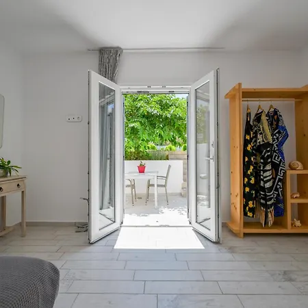 Depis Luxury Naxos Daire
